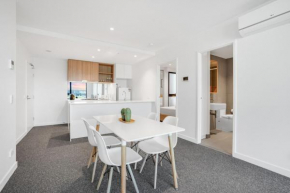 Elegant Stature Building Luxury apartment